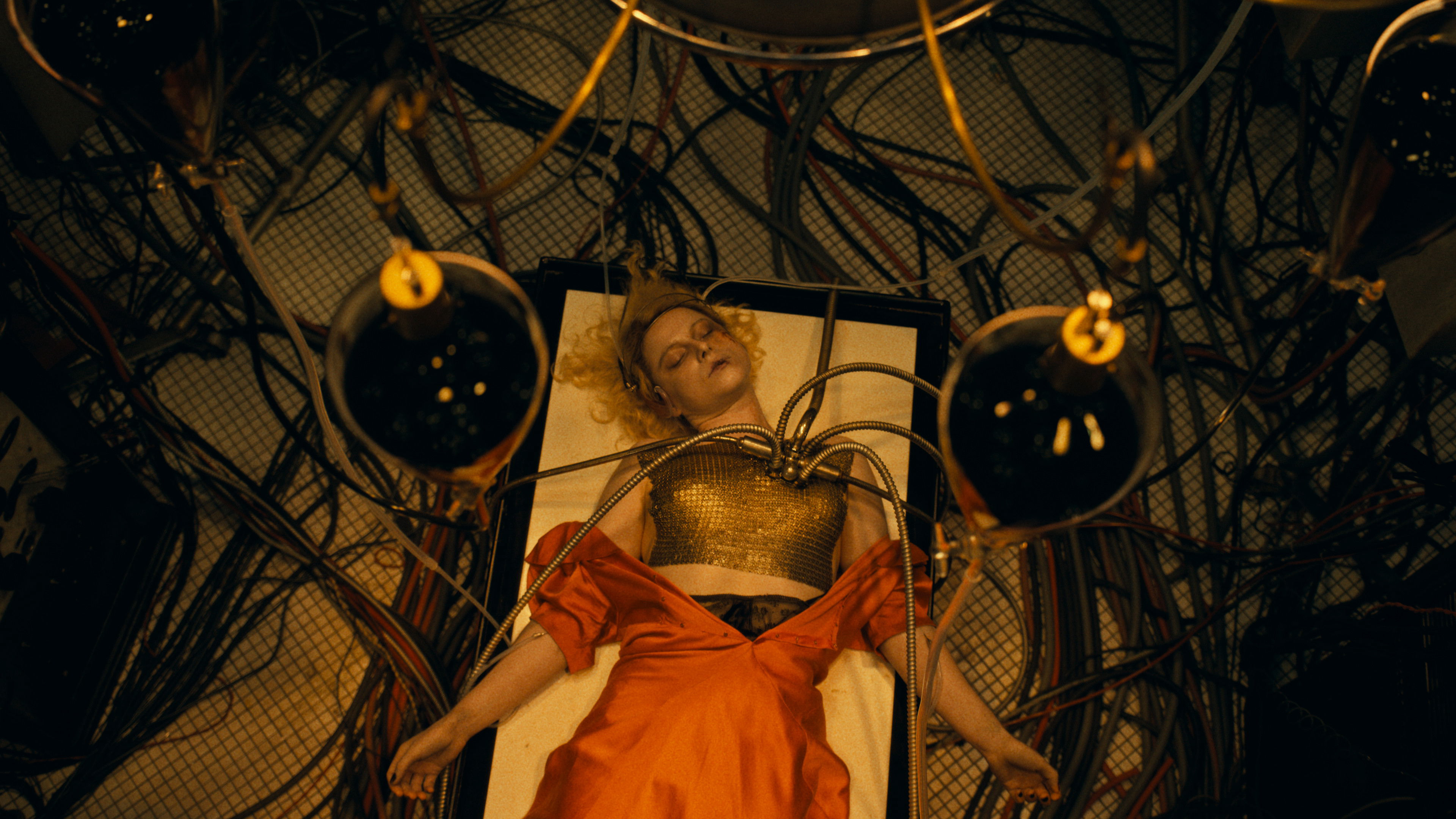 Poster phim Cô Dâu!