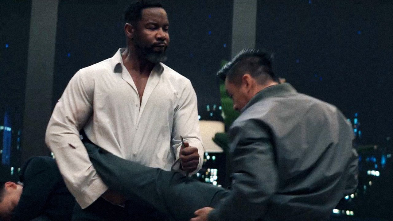 Xem Phim Cú Đảo Quyền HD - Hostile Takeover 2025 Full Online