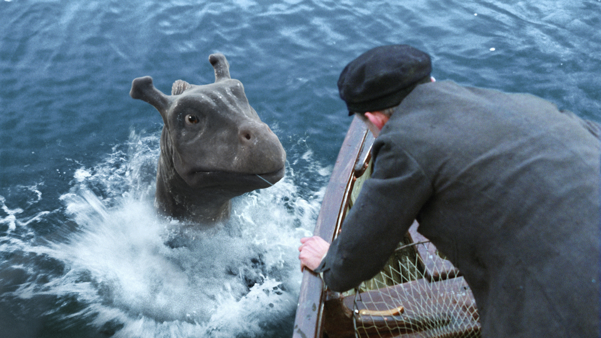 Huyền Thoại Quái Vật Hồ Loch Ness - The Water Horse (2007)