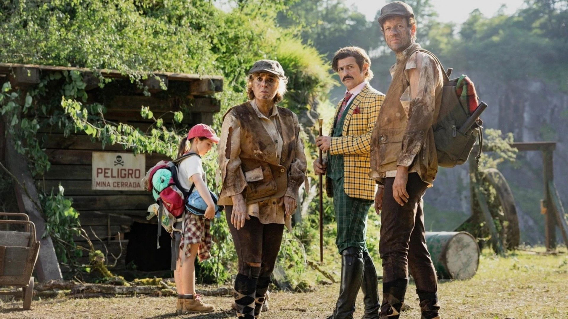 Poster phim Móng Vuốt Gấu Trại