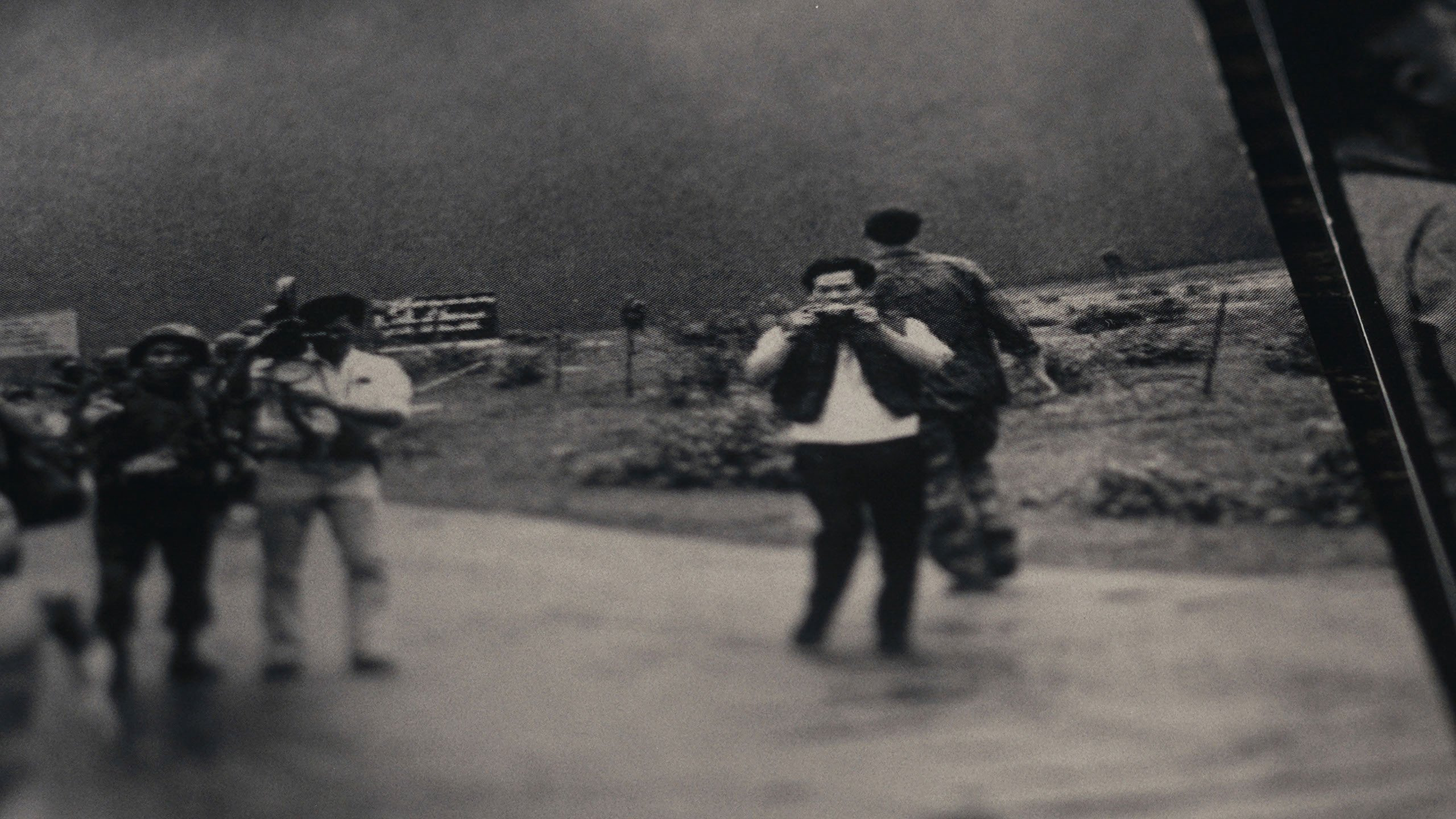 Xem Phim Người Chụp Bức Ảnh Lịch Sử HD - The Stringer: The Man Who Took the Photo 2025 Full Online