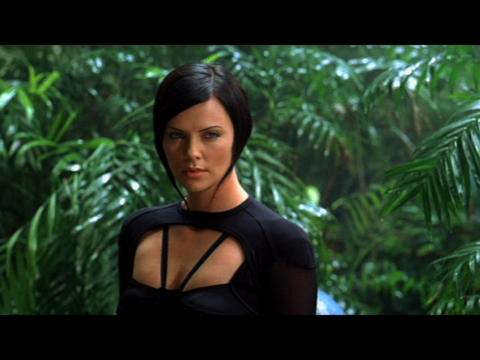 Nữ Chiến Binh Tương Lai - Aeon Flux