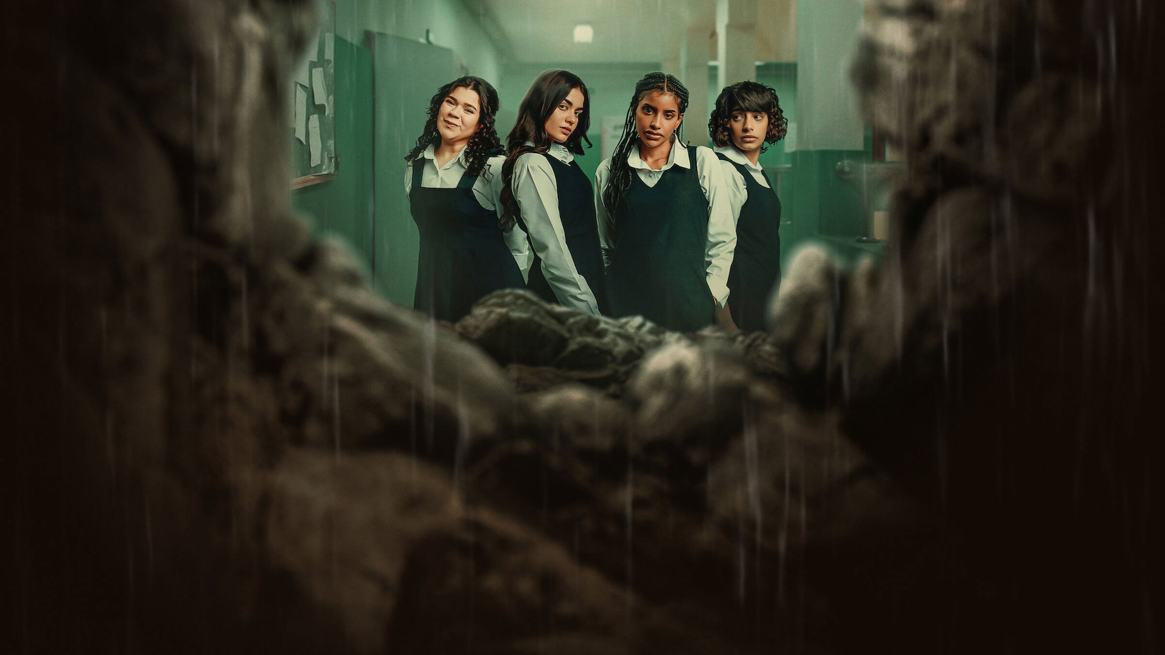 Poster phim Từ Đám Tro Tàn: Hố Tử Thần